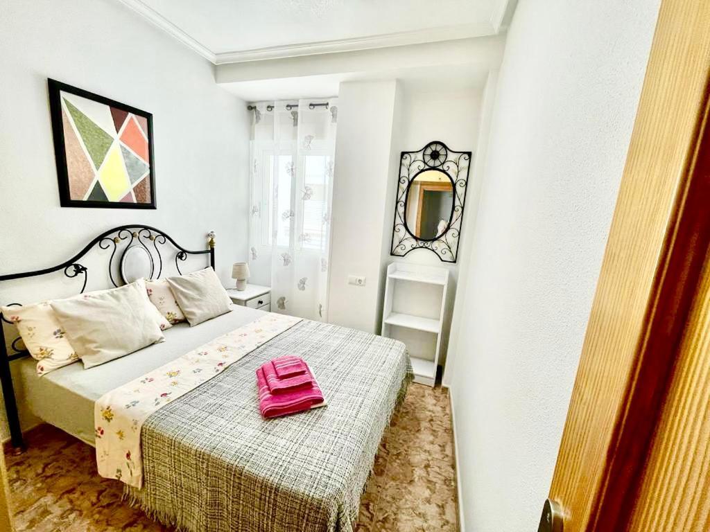Apartamento De Vacaciones Torrevieja Exterior foto