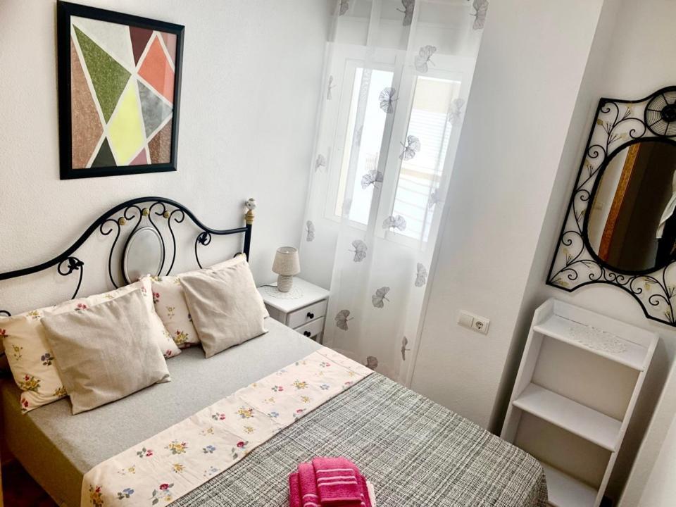 Apartamento De Vacaciones Torrevieja Exterior foto
