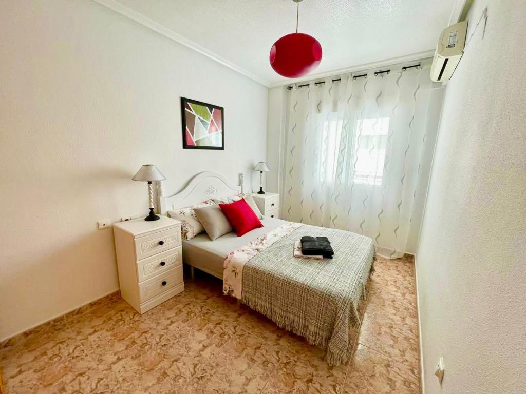 Apartamento De Vacaciones Torrevieja Exterior foto